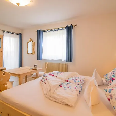 Garni Stübele 2* Tirolo
